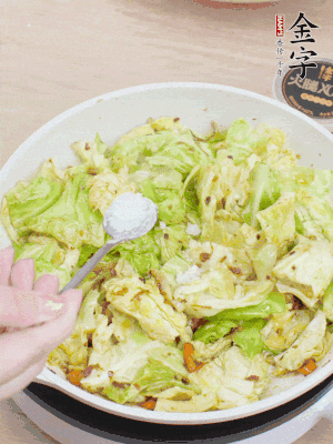 一點鹽、糖調味。