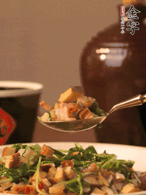 出鍋前嘗味，味淡加點鹽。